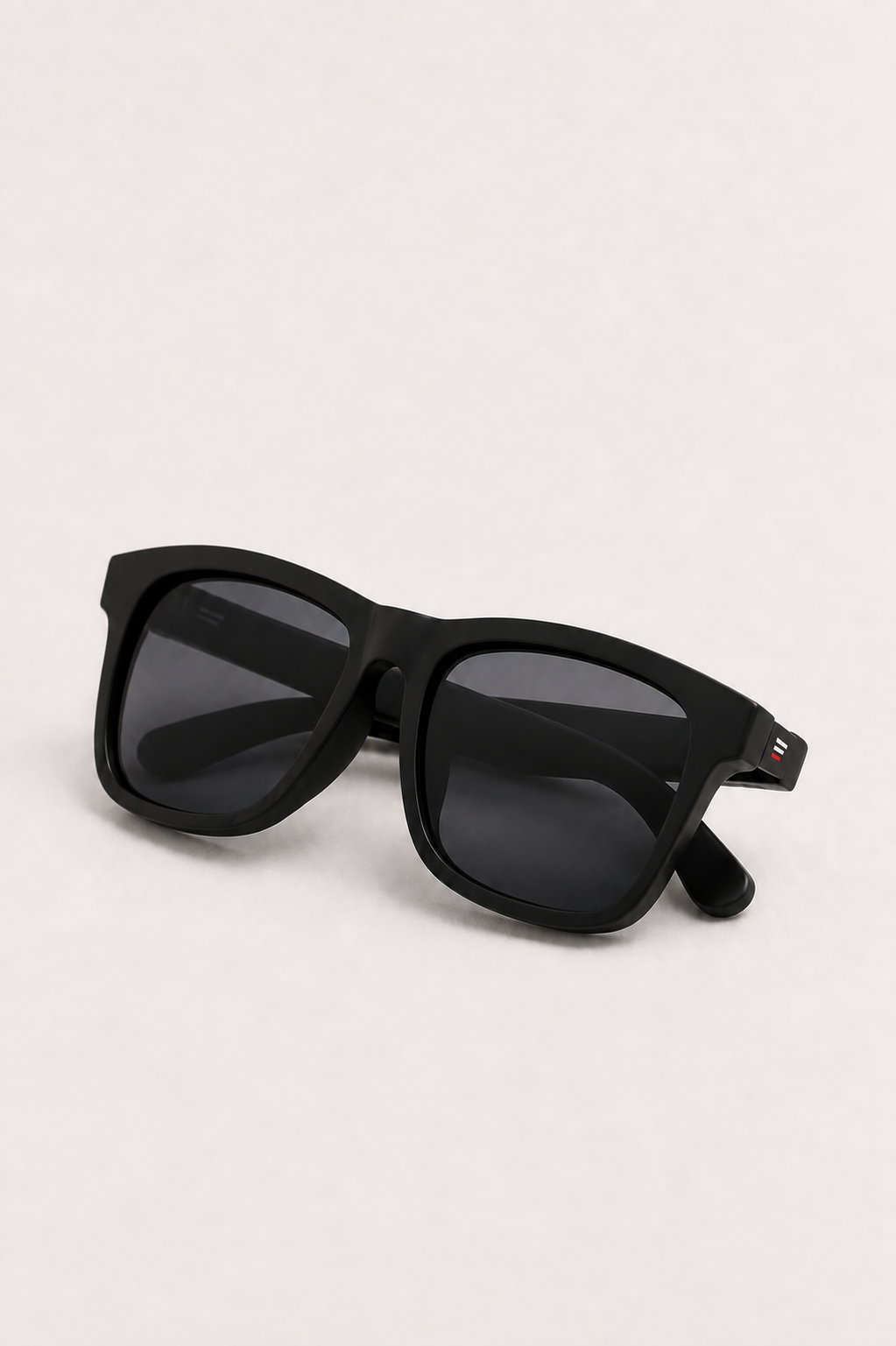 VOLUME 02 - NY SUNGLASSES [BLACK] 3